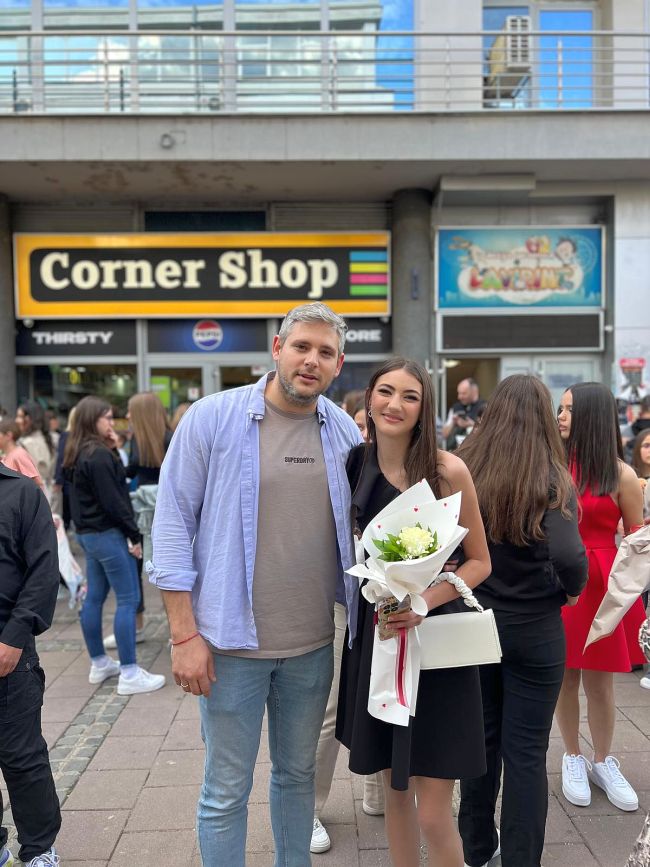 aaaNaše maturantkinje iz Braće 4